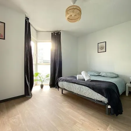 Grand F3 Tres Lumineux, Proche Gare, Avec Parking Proudhon * Clermont-Ferrand